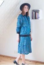 Blue and green geometrical print two piecies suit set